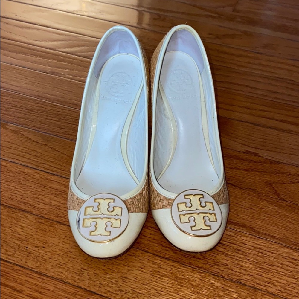 Tory Burch Heels *READ SIZING!*